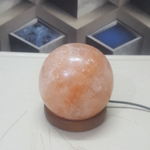 himalayan usb sphere lamp (pink)